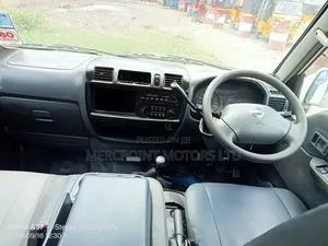 Nissan Vanette 2015 Silver