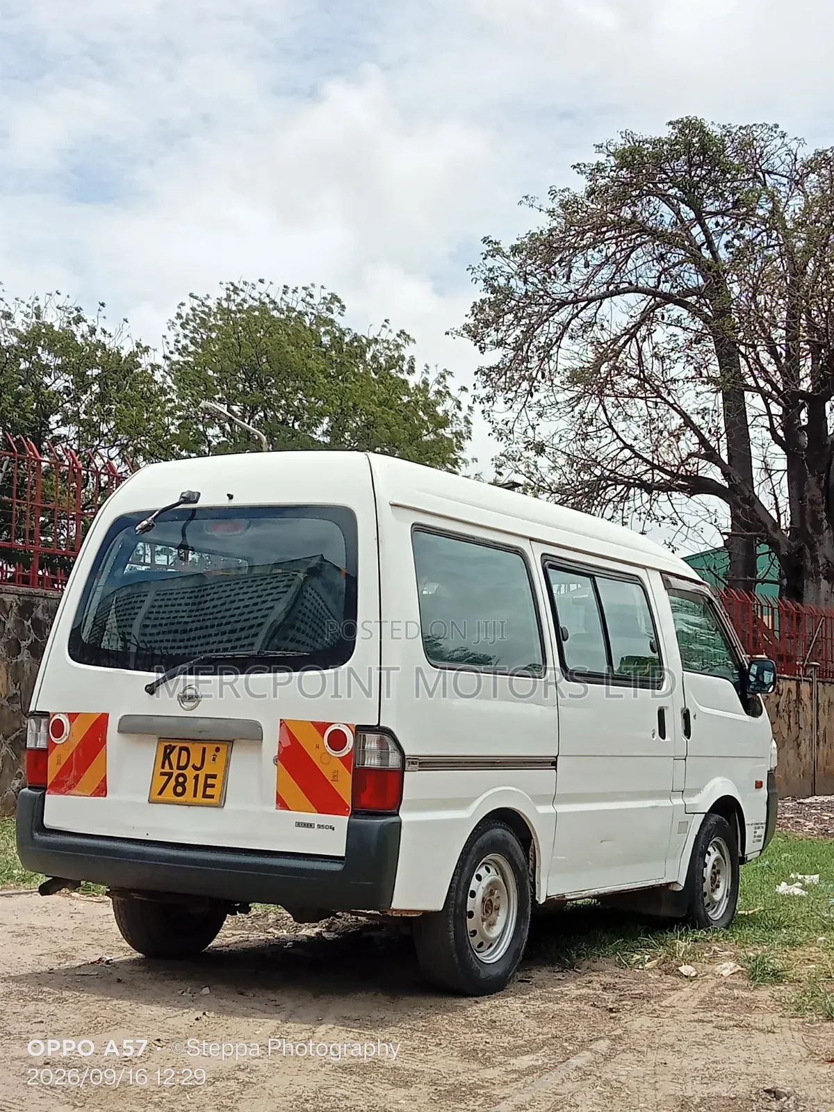 Nissan Vanette 2015 Silver