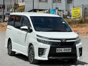 Toyota Voxy 2015 White