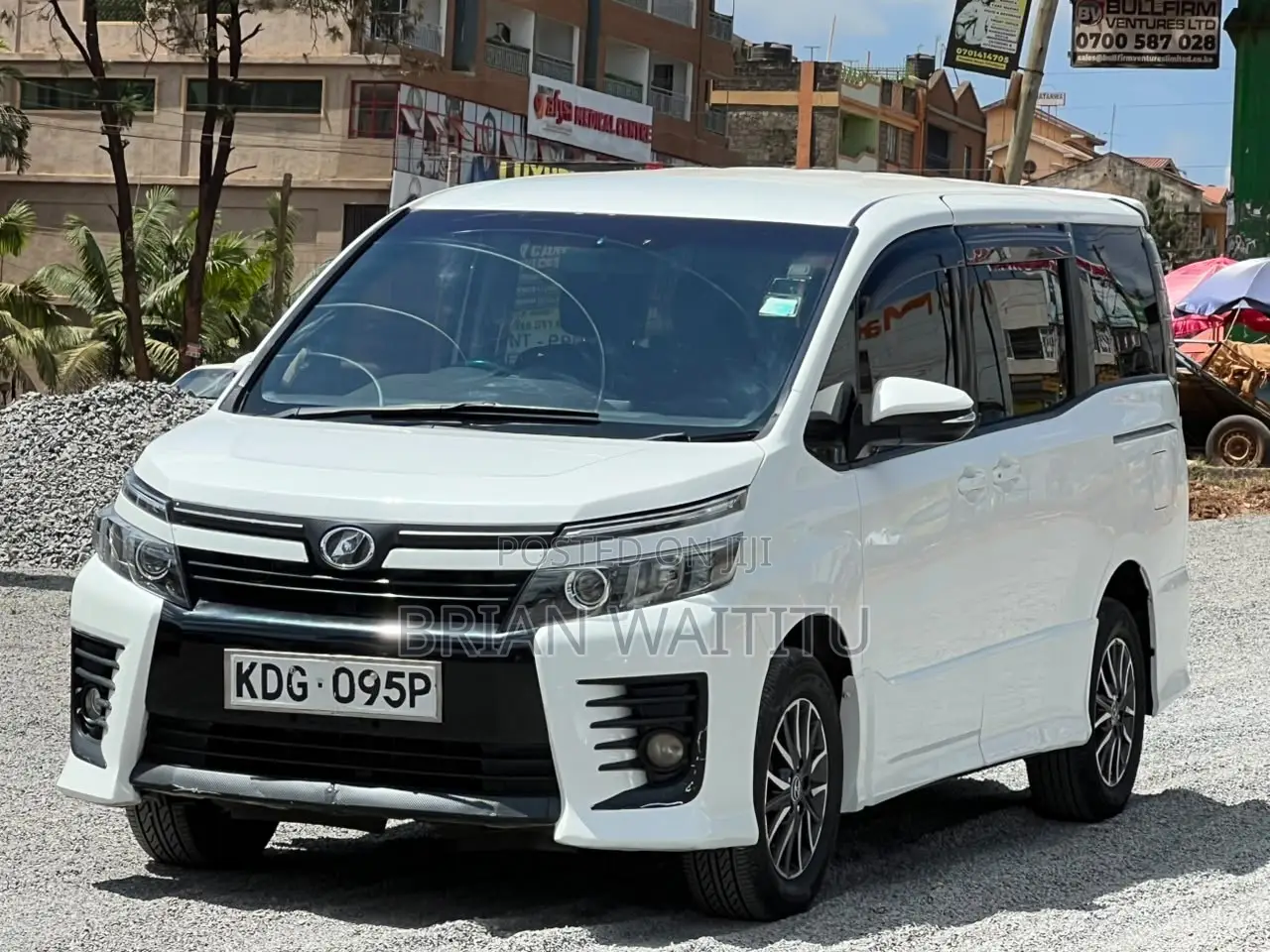 Toyota Voxy 2015 White