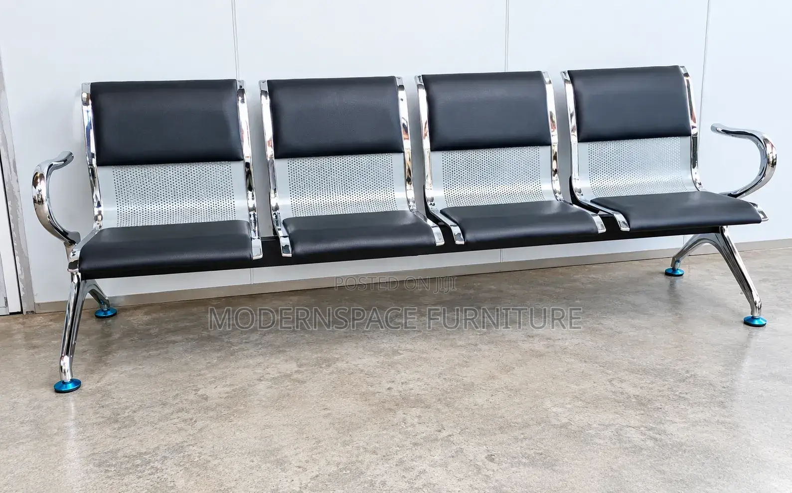 4-Seater Waiting / Airport-Style Bench