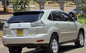 Toyota Harrier 2006 Beige