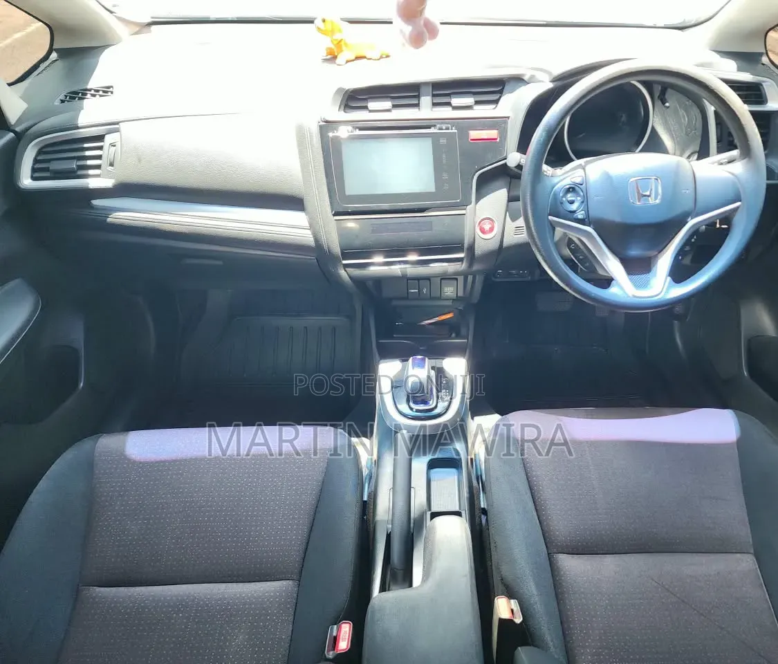 Honda Fit 2013 Silver