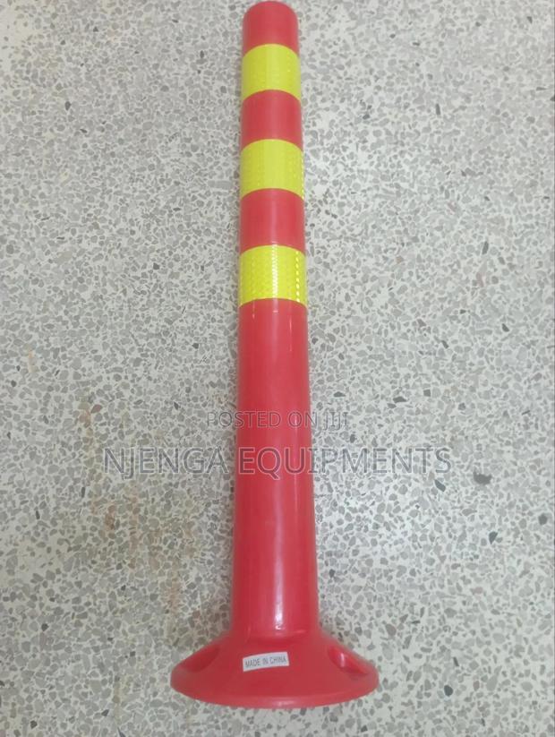 Traffic Reflector Cone - thumbnail 3