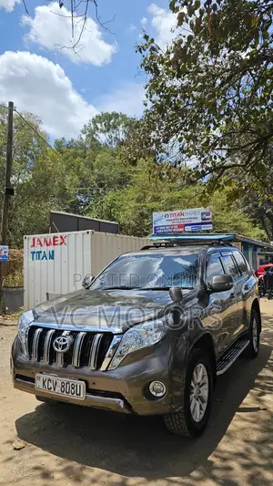 Toyota Land Cruiser Prado 4.0 Petrol TX 2014