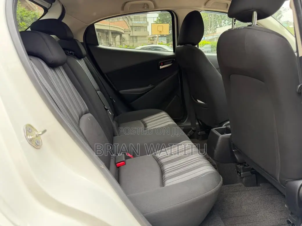 Mazda 2 2020 White