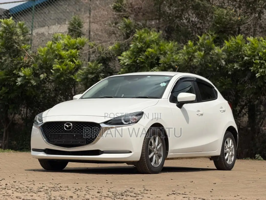 Mazda 2 2020 White