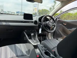 Mazda 2 2020 White