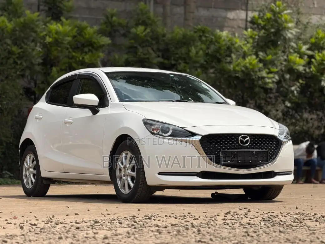 Mazda 2 2020 White