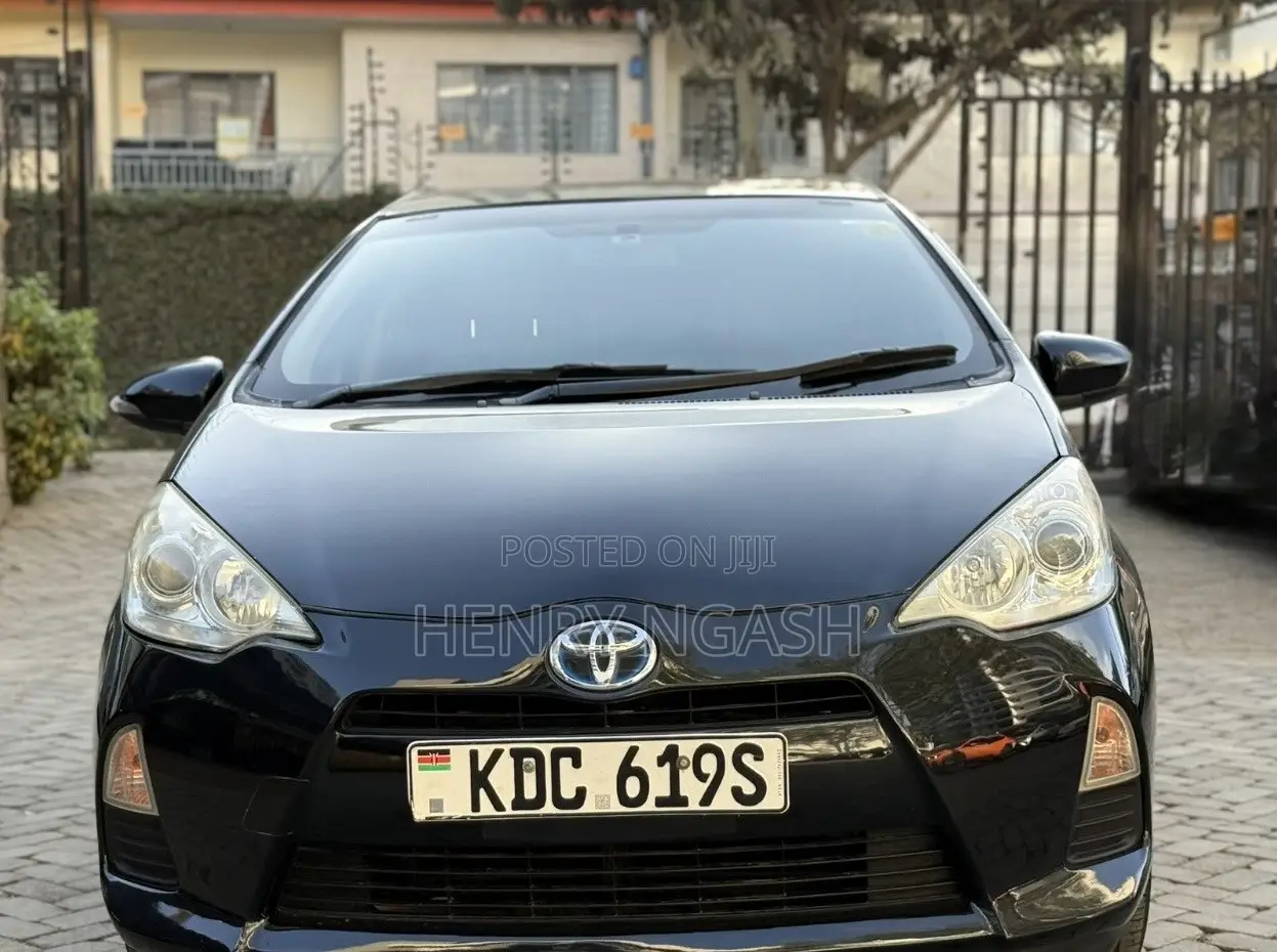 Toyota Aqua 2013 Black