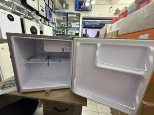 Cr 50l Solar-Powered Dc Mini Refrigerator (12v/24v)