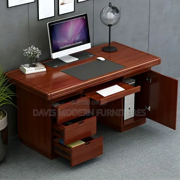 Mohagany Finish Office Desk With Drawers