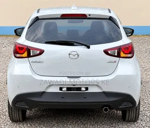 Mazda Demio 2019 Pearl