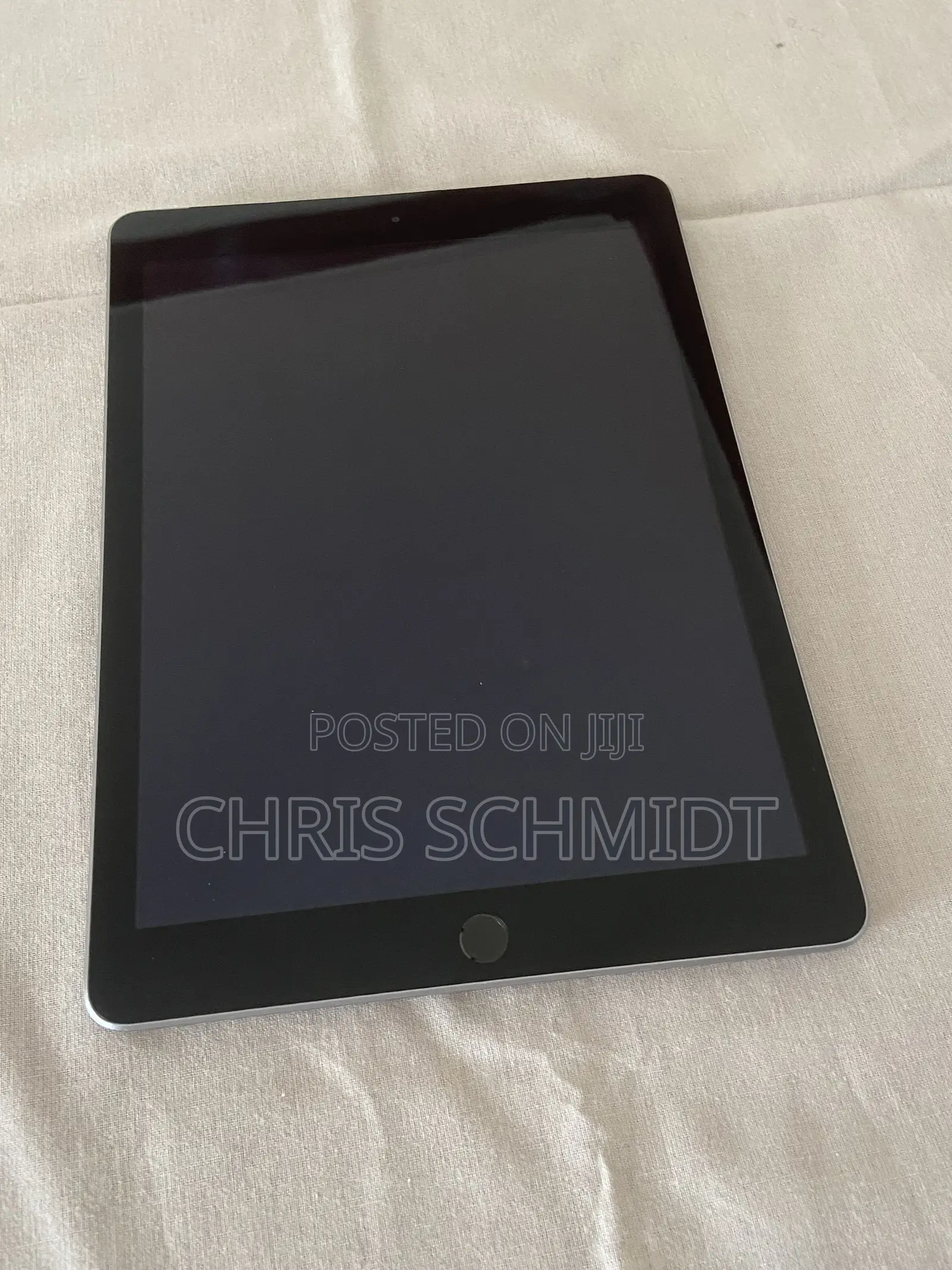 Apple iPad 9.7 128 GB Gray