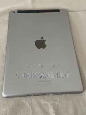 Apple iPad 9.7 128 GB Gray