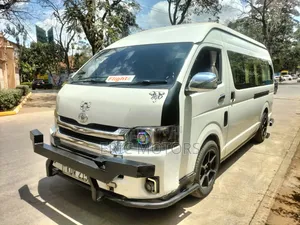 Toyota HiAce 2020 White