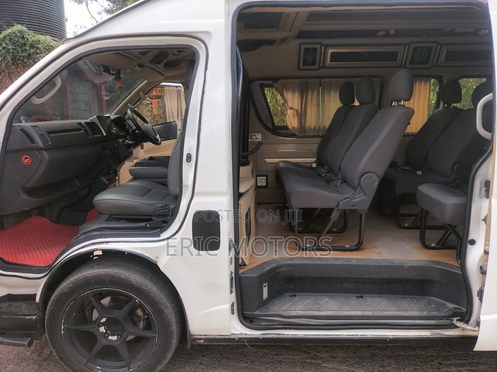 Toyota HiAce 2020 White
