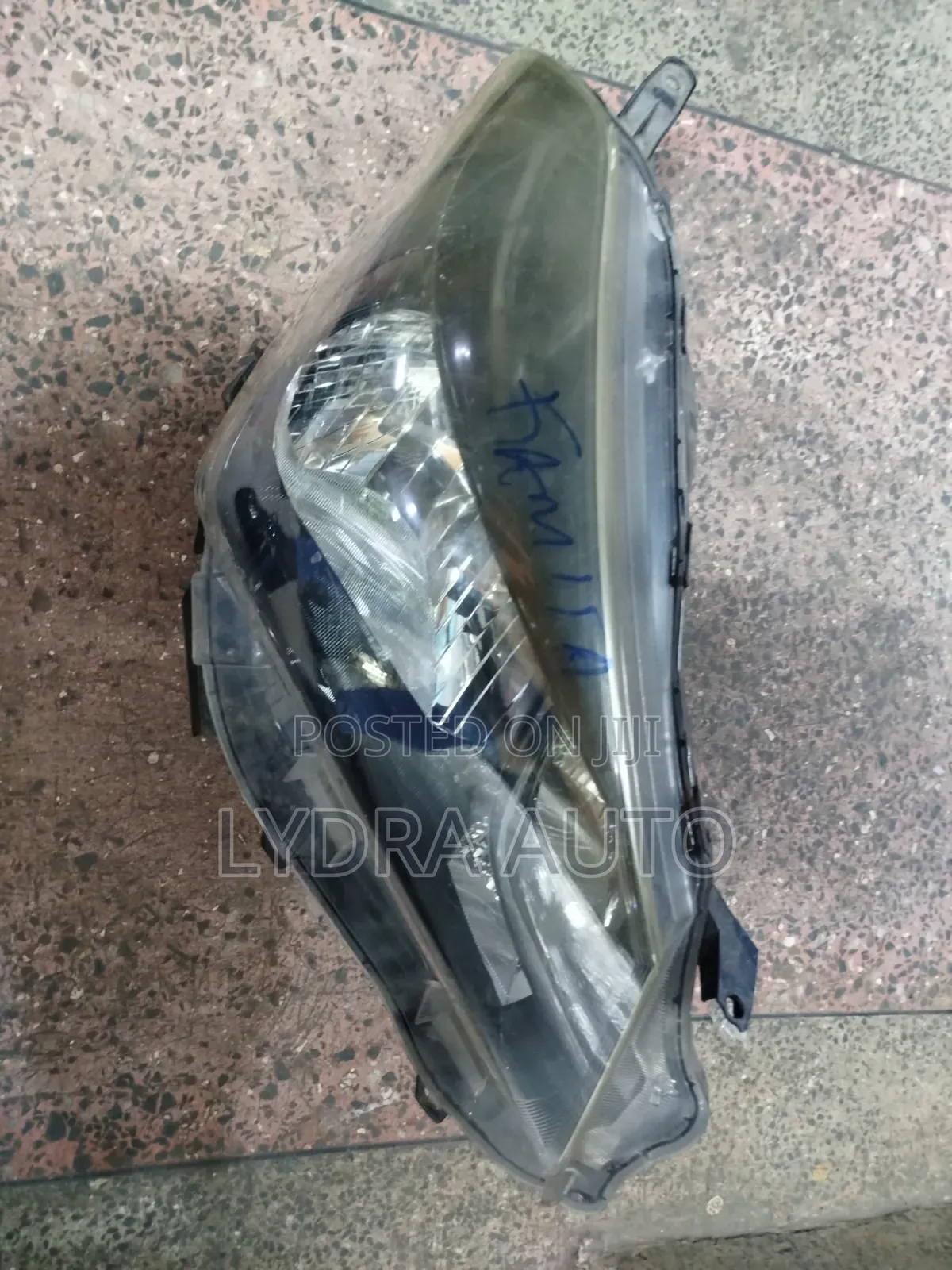 Vitz 269 Headlight Non Zenon