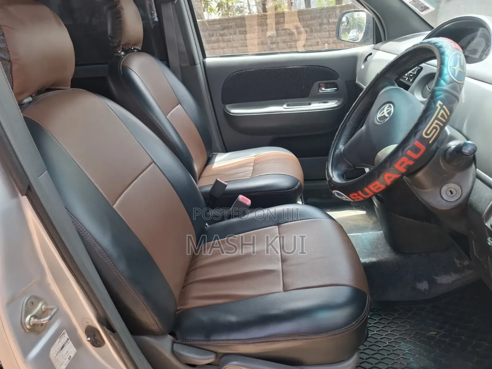 Toyota Sienta 2012 Silver