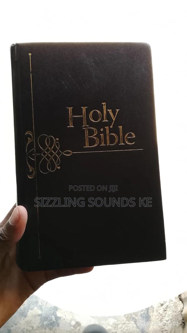 > 📖 NKJV Bible for Sale - Kitengela > > English NKJV Bible, Clean,