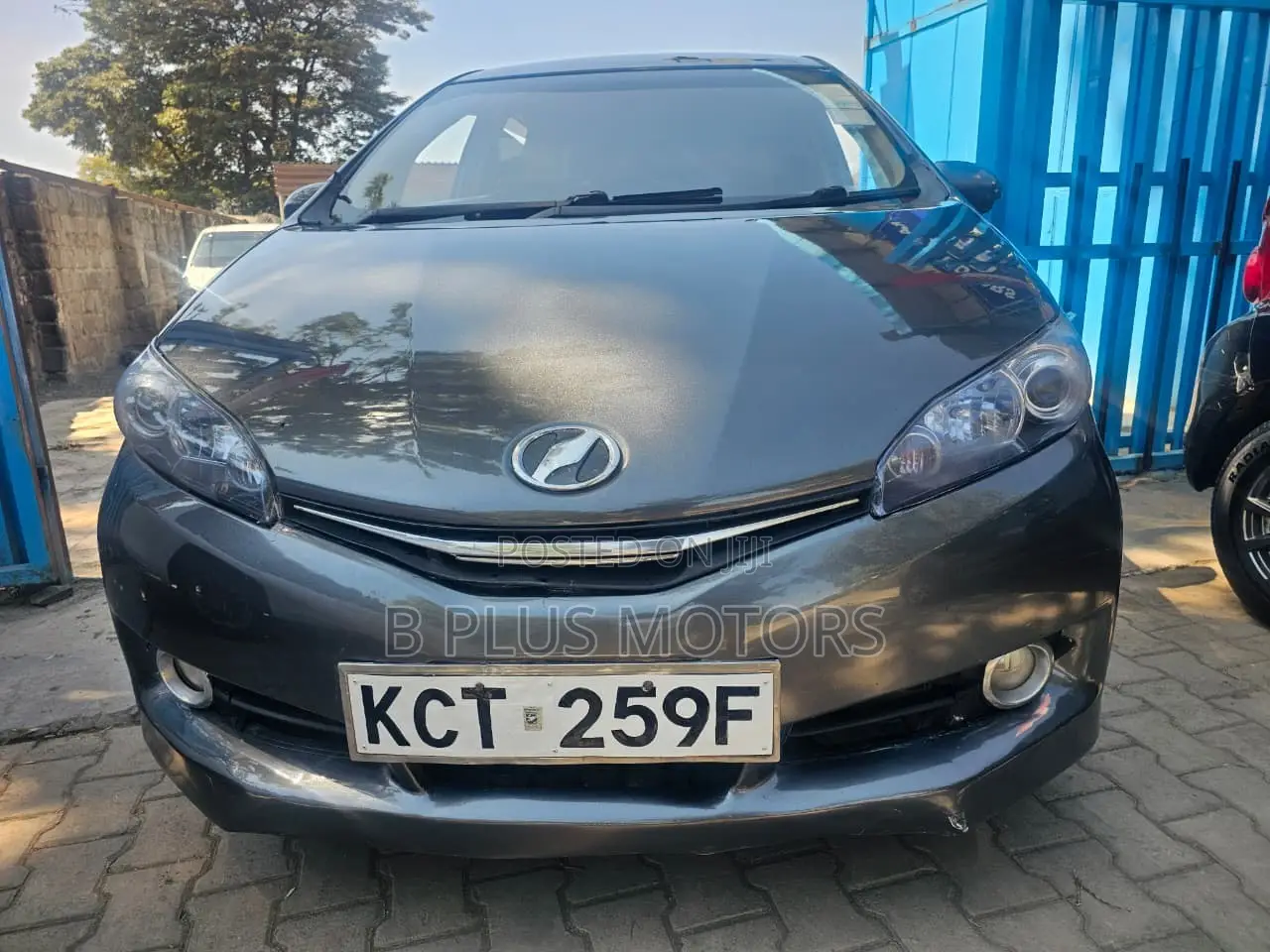 Toyota Wish 2011 Gray