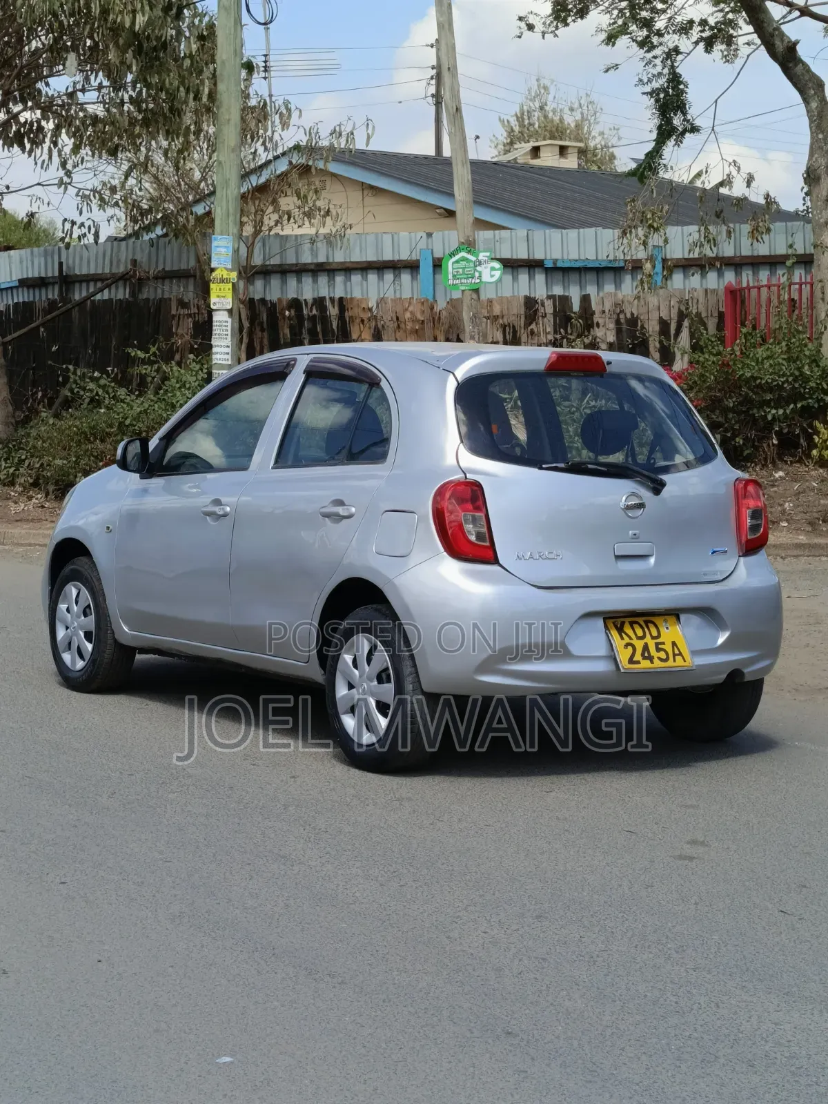 Nissan March 2015 Silver