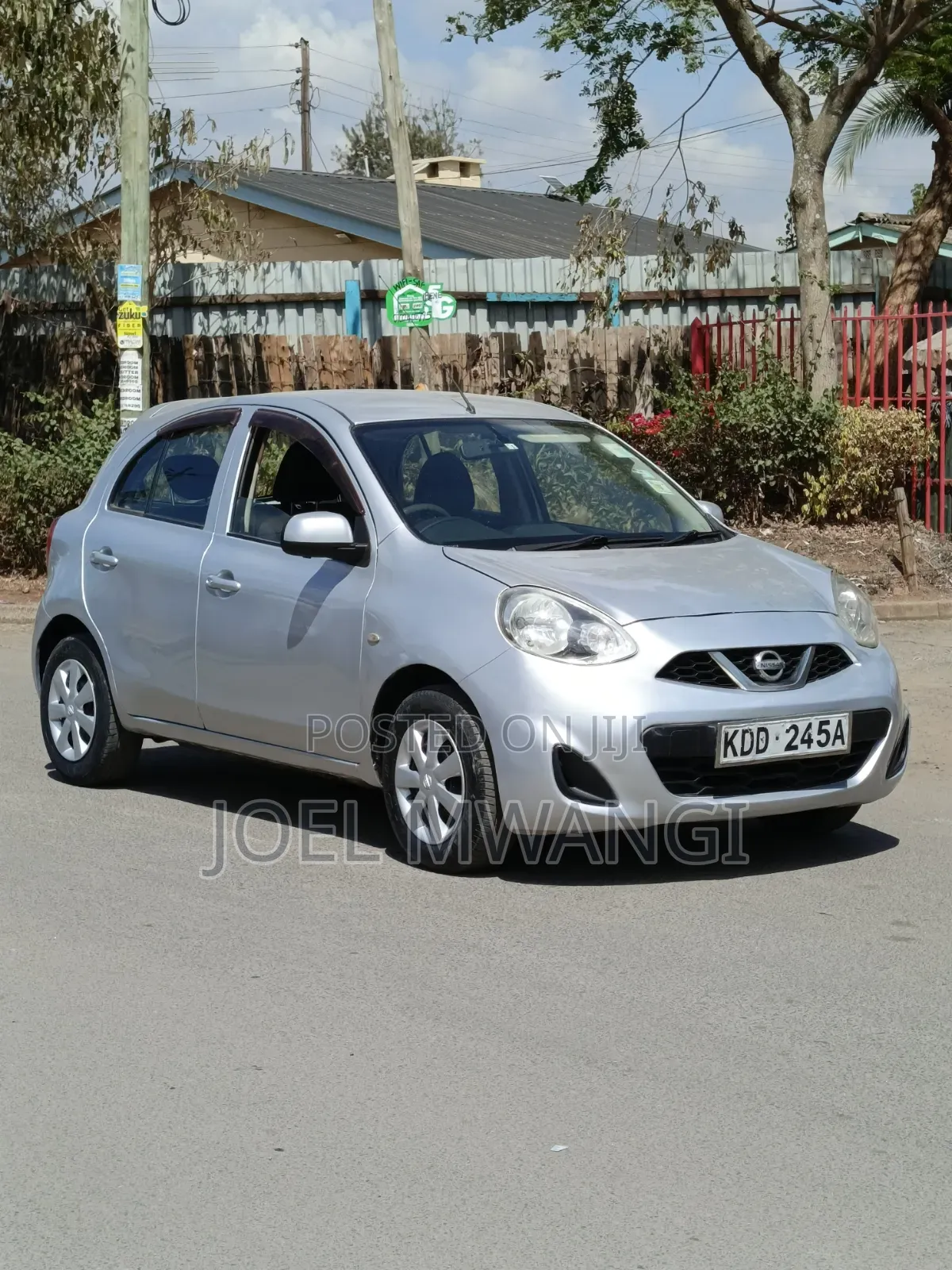 Nissan March 2015 Silver