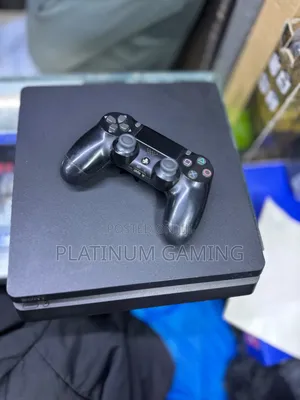 Used Playstation 4 Slim Chipped With 10 Games ,Ps4 Slim Chipped