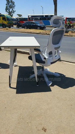 Simple Modern Office Desk