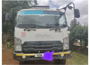 Isuzu 2023 White
