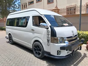 Toyota HiAce 2020 White