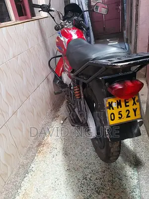 Bajaj Boxer 2022 Red