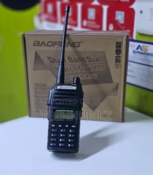 UV82 Dual Band Led Display 5W Handheld Walkie Talkie
