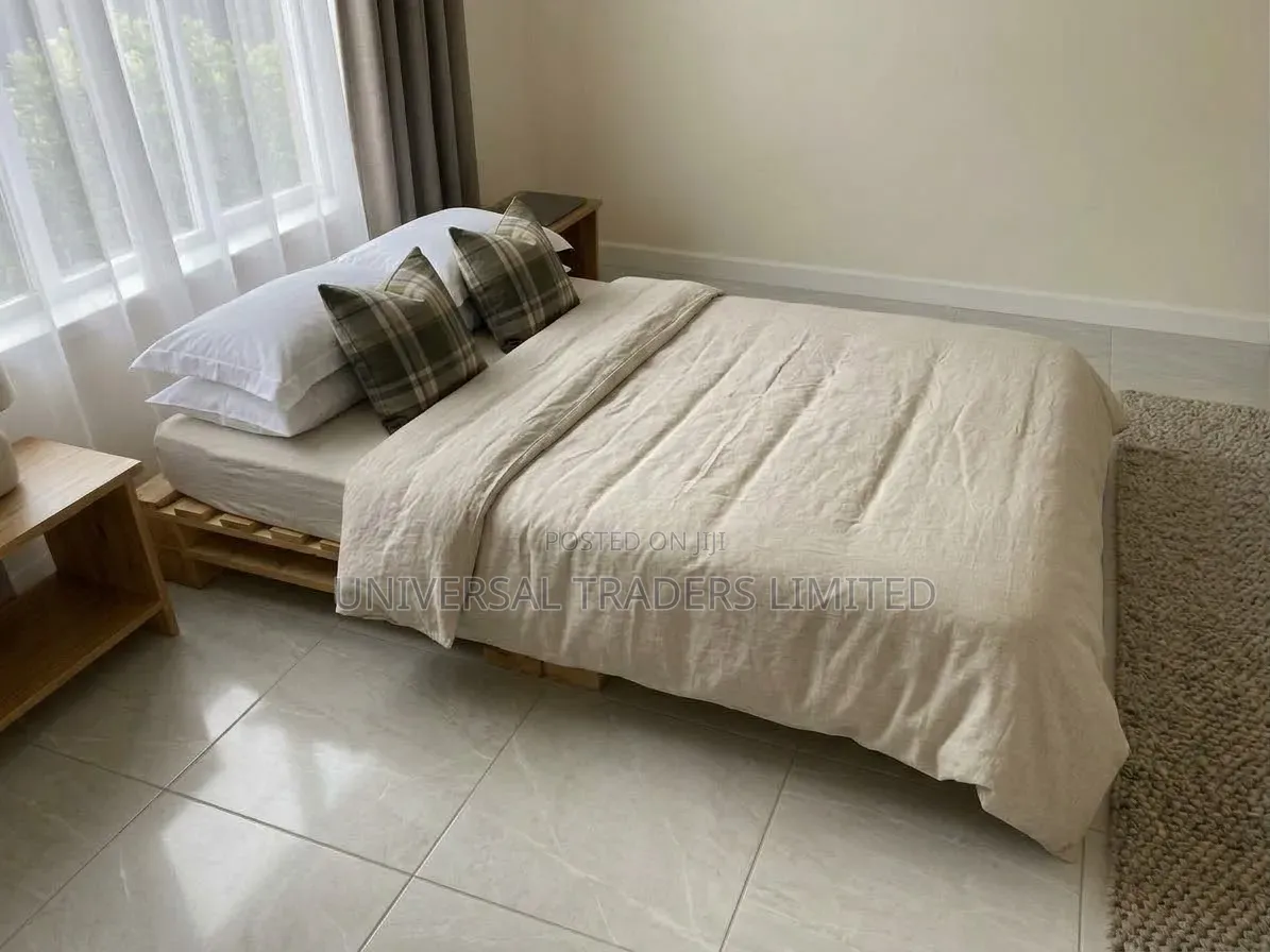 4×6 Detachable Pine Simple Wood Pallet Bed. Gig08