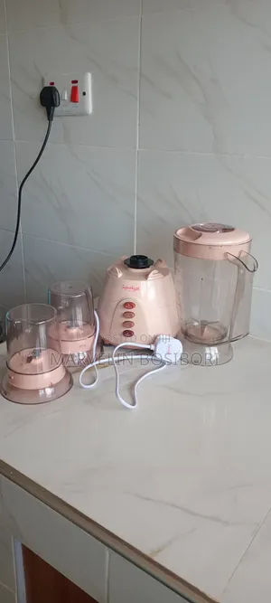 Signature 3-in-1 Blender -Good Condition