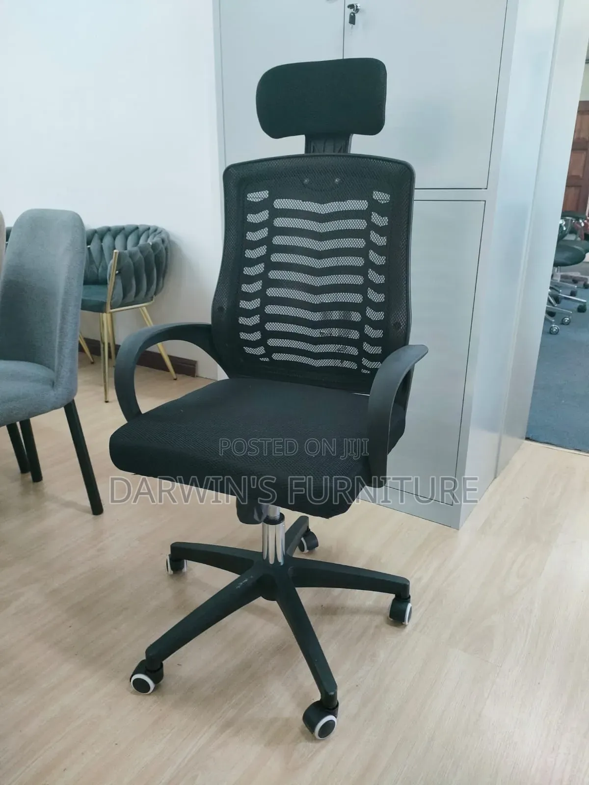 Semi Orthopedic Chair