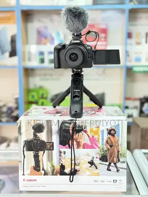 Canon EOS R50 Content Creator Kit