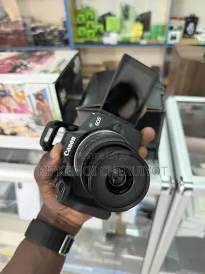 Canon EOS R50 Content Creator Kit
