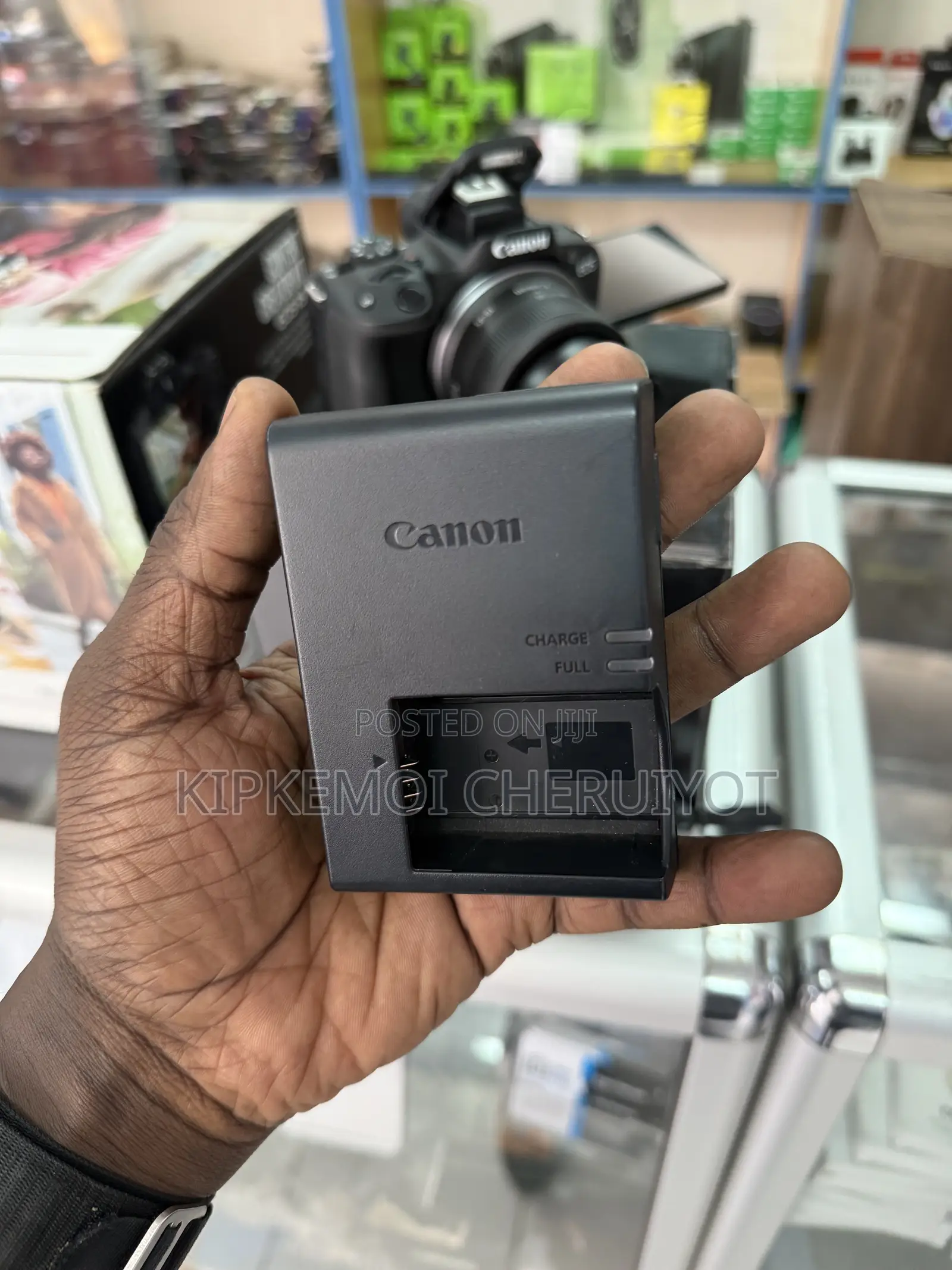 Canon EOS R50 Content Creator Kit