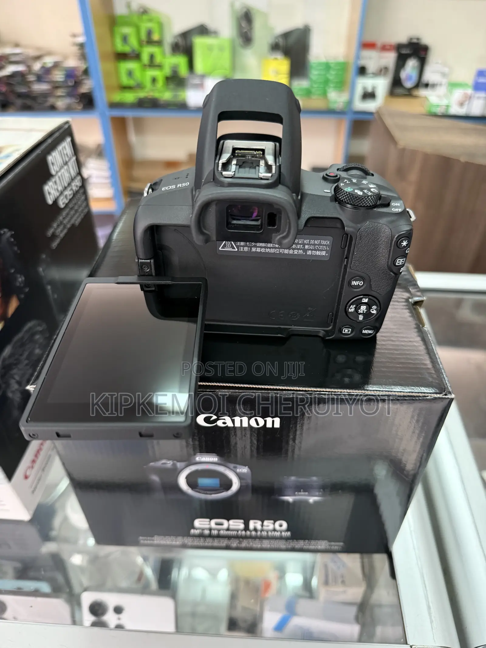Canon EOS R50 Content Creator Kit