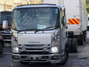 Isuzu Elf 2020 Silver