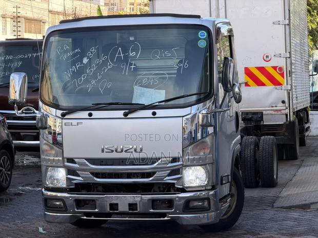 Isuzu Elf 2020 Silver