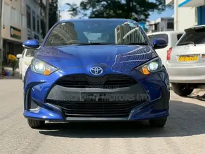 Toyota Yaris 2020 Blue