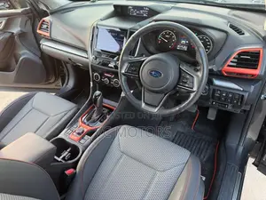 Subaru Forester Premium AWD 2019 Black