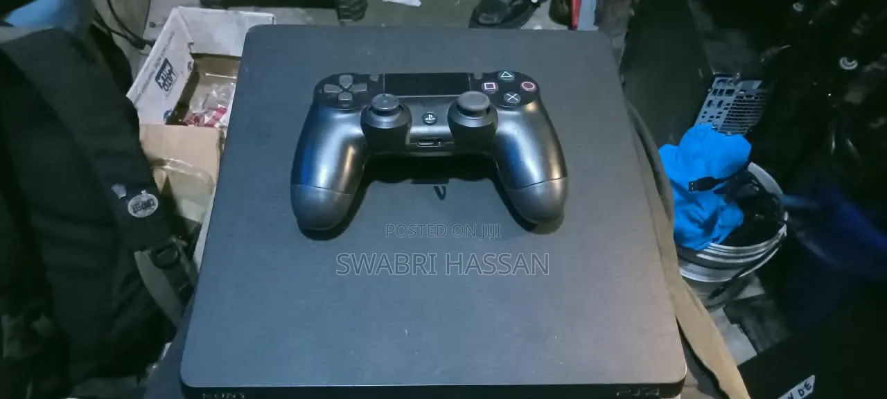 Chipped Play Station 4 Slim