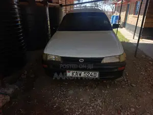Toyota Corolla G-Touring 2000 White