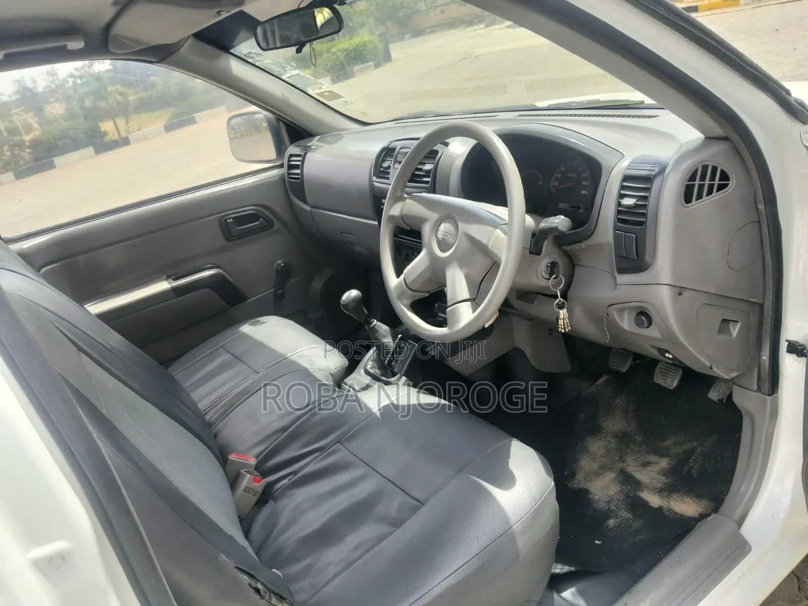 Isuzu D-MAX 2008 Off white