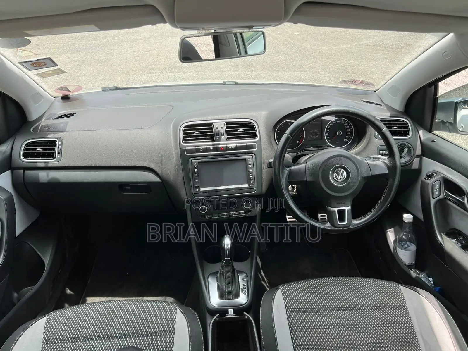 Volkswagen Polo 2012 Gray