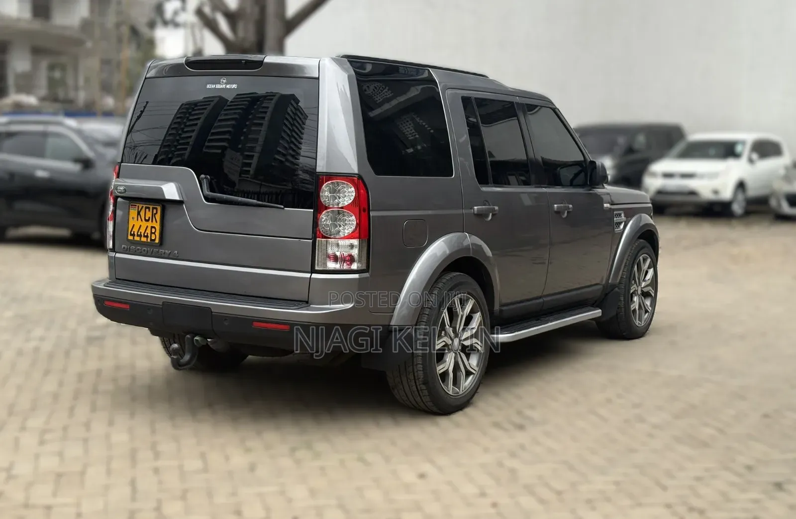 Land Rover Discovery 2011 Gray