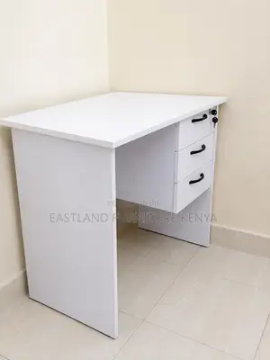 Modern White Office Desk With 3 Lockable Drawers